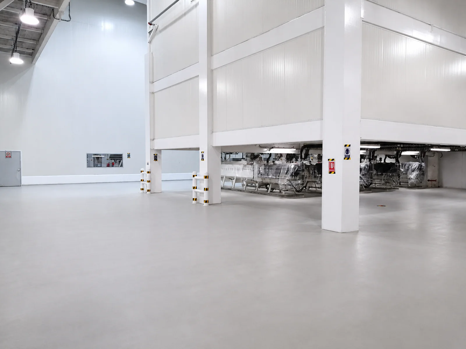 Uretano cementicio — Aplicación industrial · Uretano cementicio en planta · PR Epóxicos México